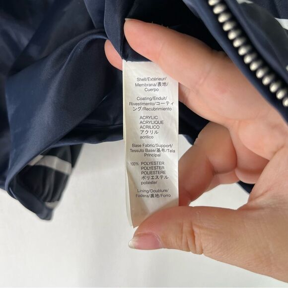 Gap Puffer Vest Women’s Blue White Stripes Sleeveless Zip Up M Preppy Nautical - Picture 11 of 11